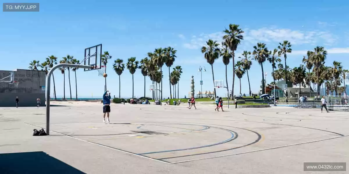 🎯把胜利穿在身上,周边好物让热爱触手可及!